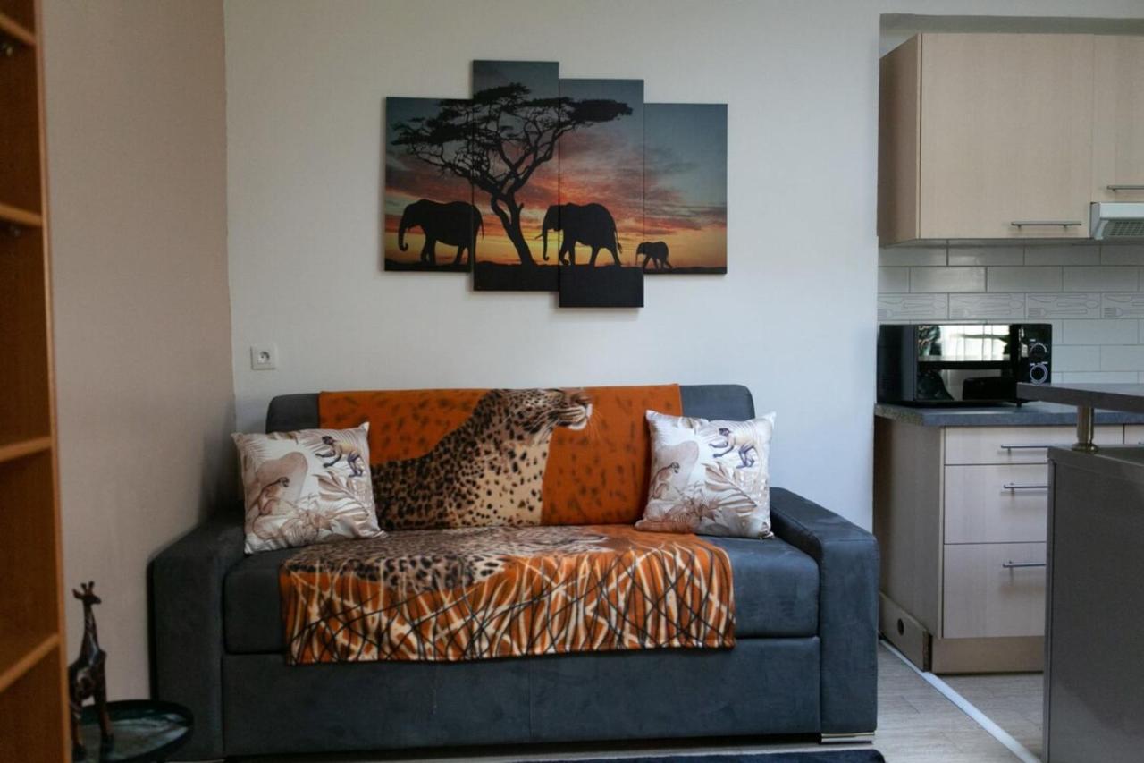 La Maison Safari A Melun - Confort & Lumineuse Apartment ภายนอก รูปภาพ